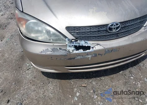 2004 Toyota Camry Le z USA, uszkodzony, nr VIN 4T1BE32K34U848149